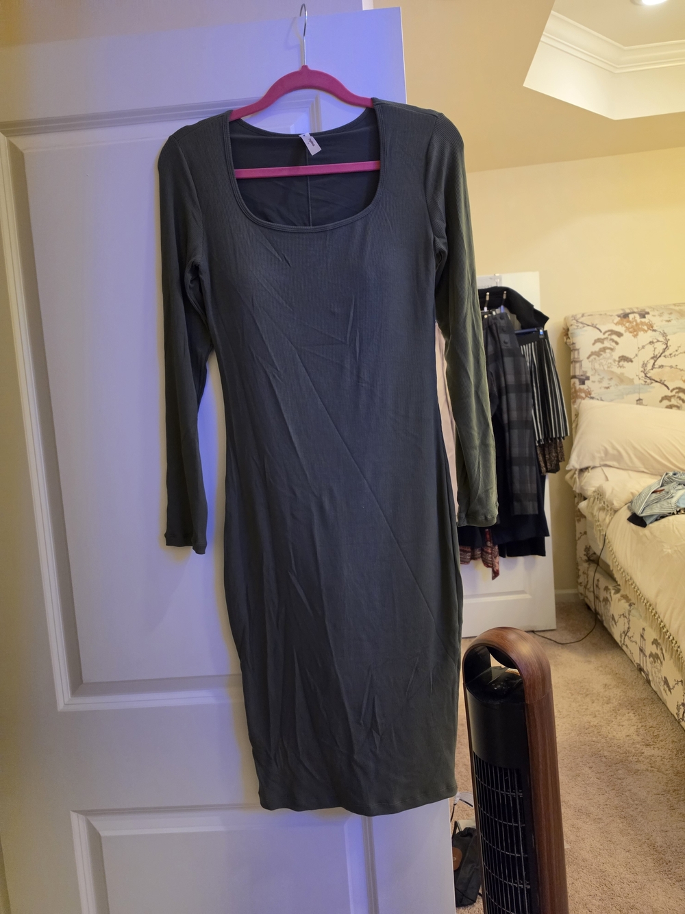 Scoop Neck Long Sleeve Olive Green Dress
